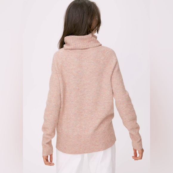 Aritzia The Group By Babaton Plutarch Pink Sweater - XS - Picture 3 of 10